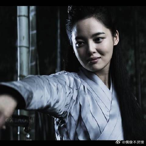 这一刀斩断了多少后继女星的武侠梦