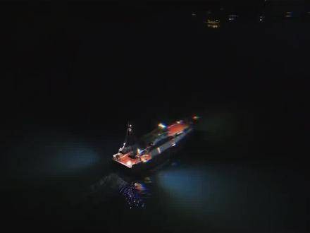 坊间流传他品行不端，我却持不同见解