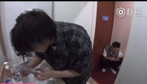 考古到《明日之子》里姚弛陪王安宇卸妆这段