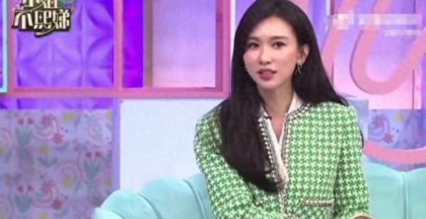 林志玲被曝凌晨给蔡康永发短信，婚后生活曝光，小s的反应太意外