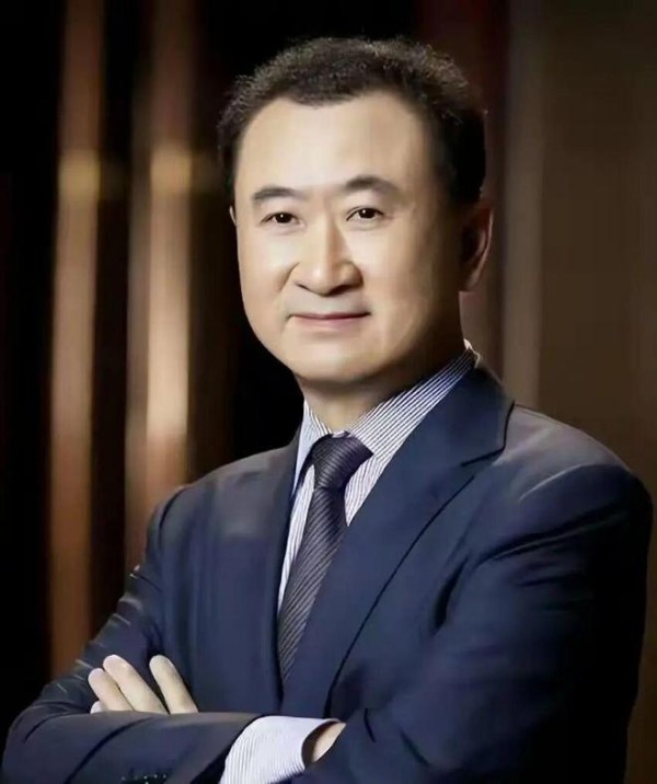 重磅消息！王健林正式交棒！万达电影更名引热议，80后湖北富豪接盘