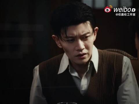 电视剧风与潮热播，任嘉伦饰演何贤再现年代精神