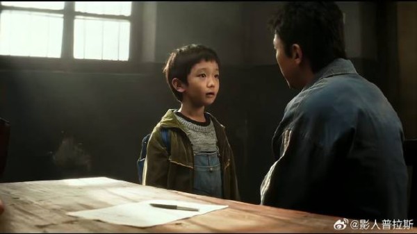 丈夫落难入狱了，还不断给儿子洗脑，妻子都没眼看啊