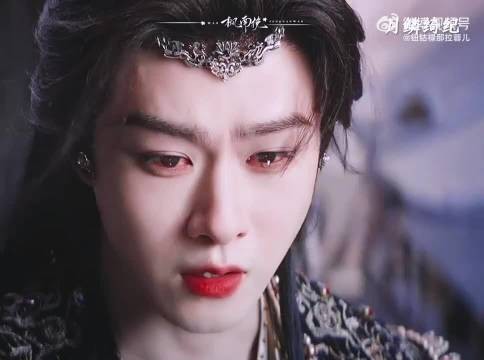 露芜衣一直回溯时间要救的人从始至终都是寄灵