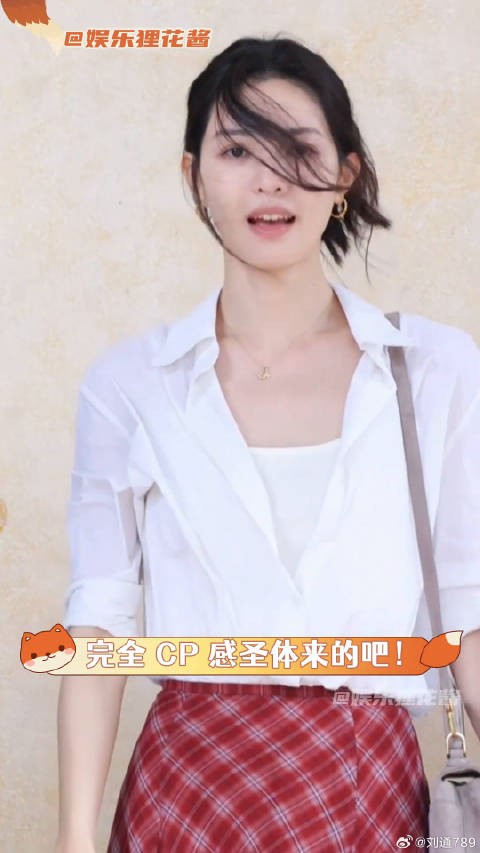 表面上是钟姐的爱情慢慢，实际上是属于我的CP快嗑~ 爱情慢慢