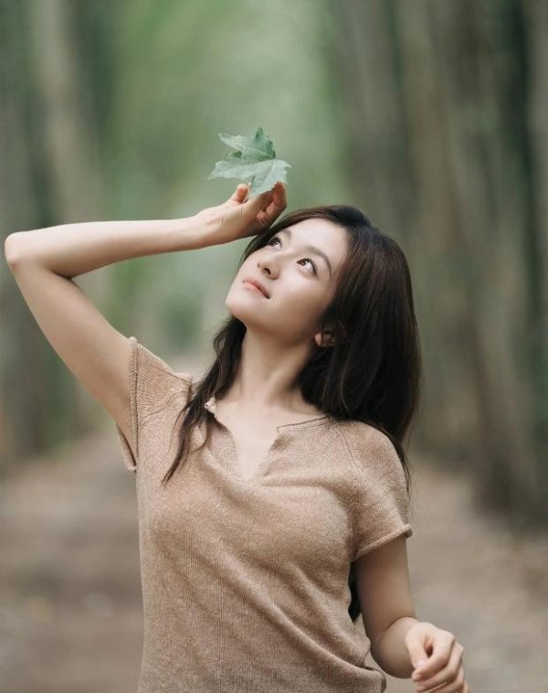 李兰迪清新又治愈。