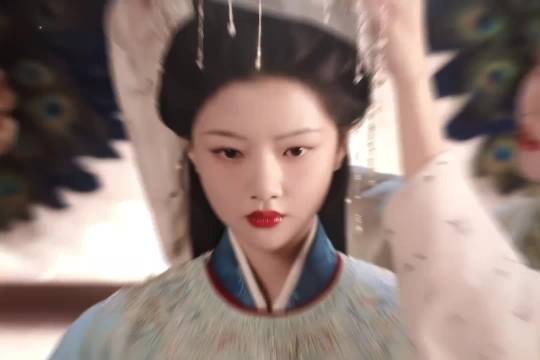 陈彦允念年上文案混剪引热议，台词被赞量身定制