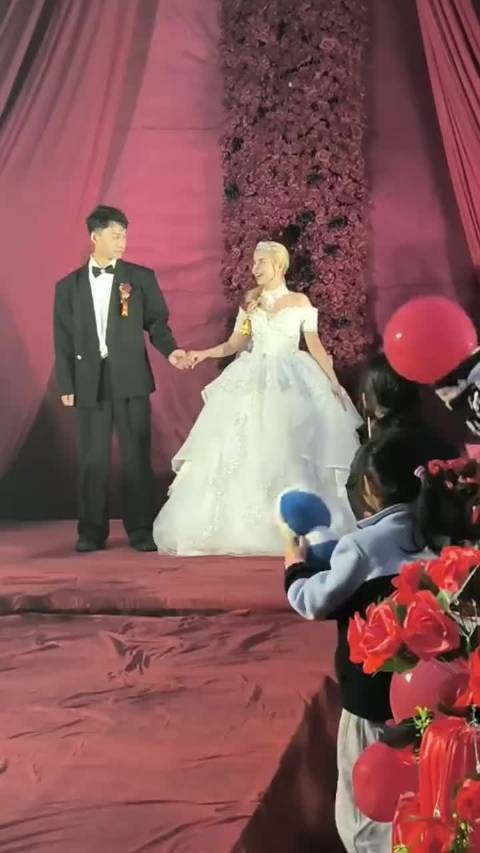 中国小伙迎娶摩洛哥新娘跨国婚姻引热议