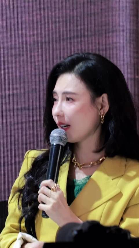 张柏芝现身上海线下活动 状态一如既往的好