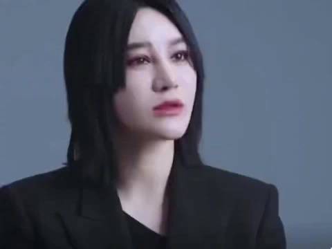 尚雯婕社恐发作躲进高铁站洗手间
