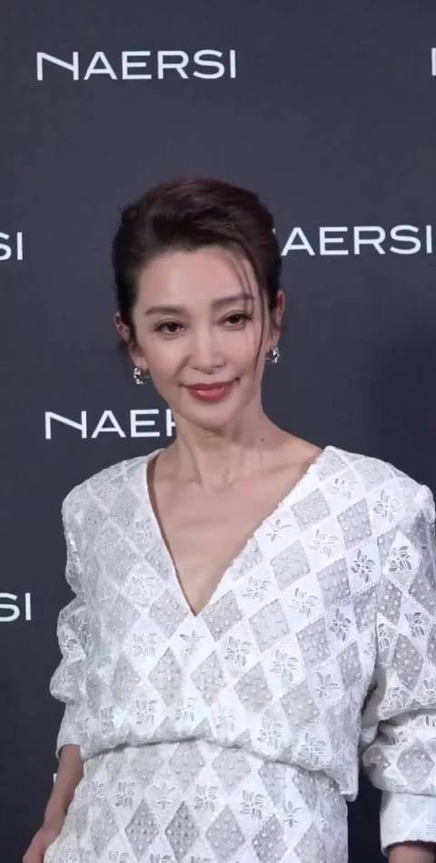 李冰冰从《少年包青天》到《风声》，实力诠释顶流