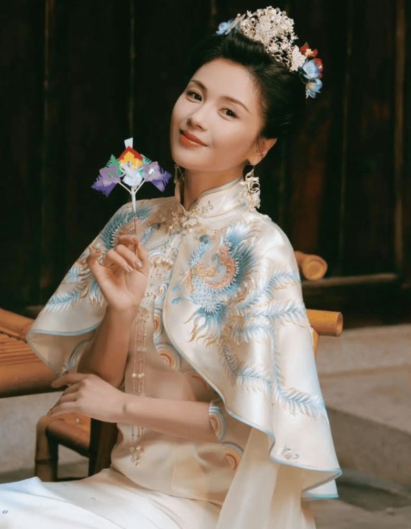 刘涛现身妈祖诞辰：内娱唯一天庭编制演员，福建人见了真会拜？