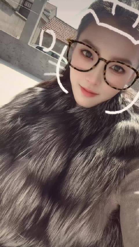 上班的都走了……. 在家享受几天孤独时光……….
