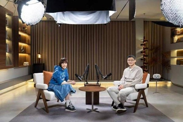 当声音成为“主场”，播客点亮新大众文艺