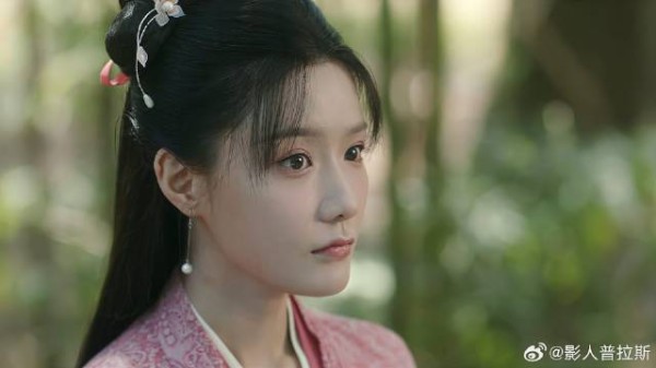 苏小慵偶遇李莲花 得知李莲花想去山庄，立马答应带他去