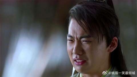 范思辙真是要钱不要命，都被姐姐打哭了，却还想着要银子