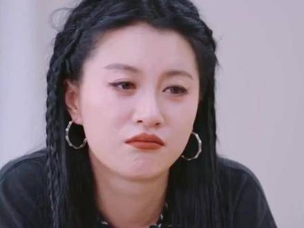 “李嘉格：靠抚养费生活不漂亮”
