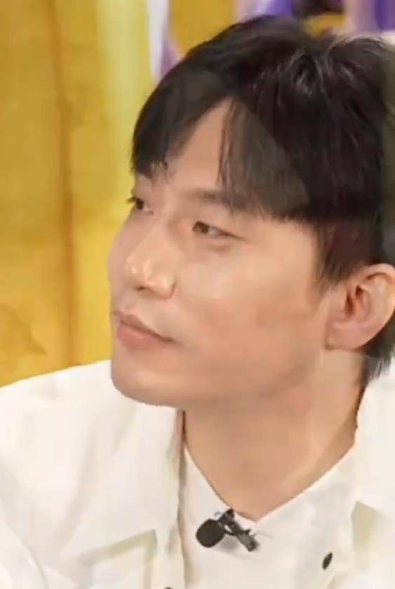 德云社相声演员何九华首度承认当爸！网友：孩子的妈妈是谁？