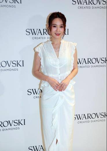 TVB花旦期待与佘诗曼合作，不介意演她妈妈，曾客串《新闻女王2》
