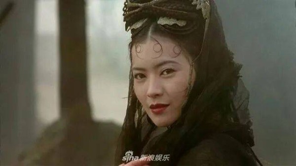 蓝洁瑛｜第三集：《大时代》与春三十娘，她把苦命角色演进观众心里｜香港人物系列
