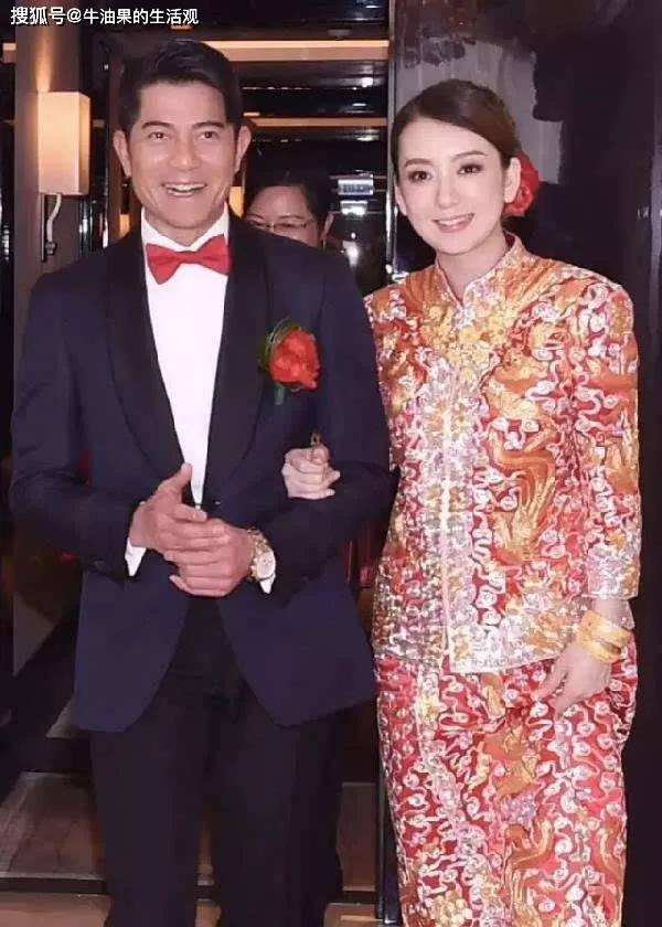 郭富城方媛婚礼中国风 为什么明星结婚要穿龙凤褂
