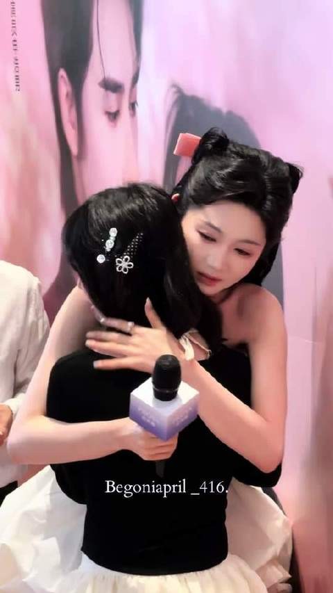 岳雨婷发文感恩粉丝长久陪伴