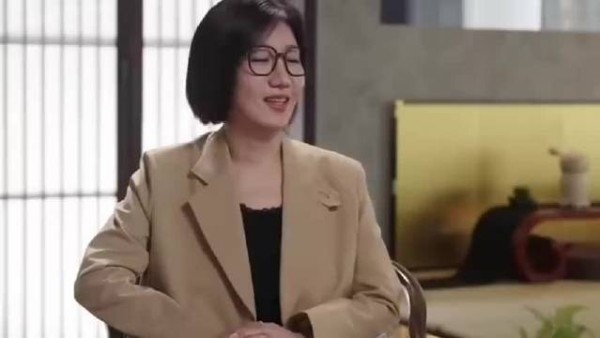 孙杨采访中途点外卖称屁股痛