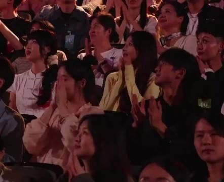 之前大家都吐槽海泉歌手直播的时候嘴瓢，结果这季真不来了哈哈哈