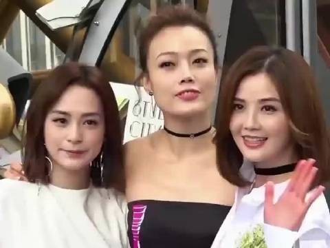 阿sa感觉为人很假,记得阿娇刚出事那时的采访阿sa那副表情真的很耐人寻味