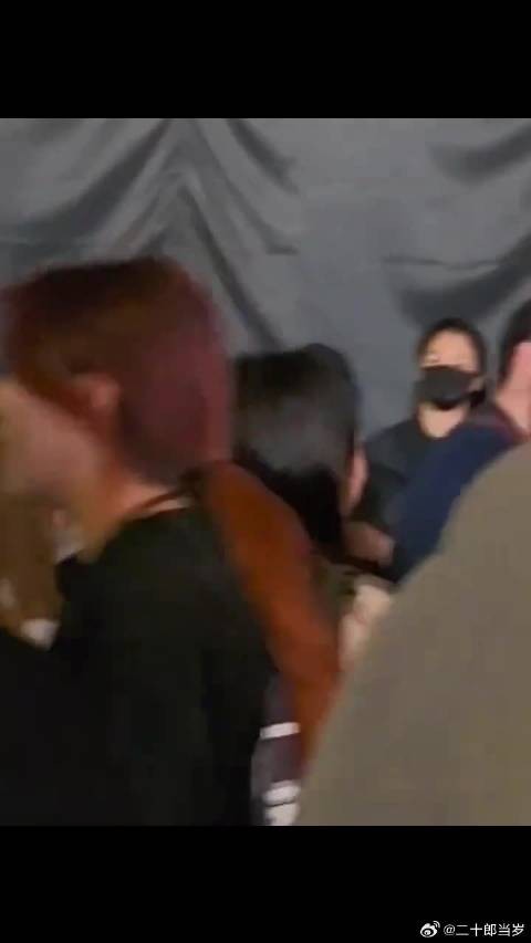 这张星光入场券是，男女主角正式入场的故事开篇，属于他们的主角光环