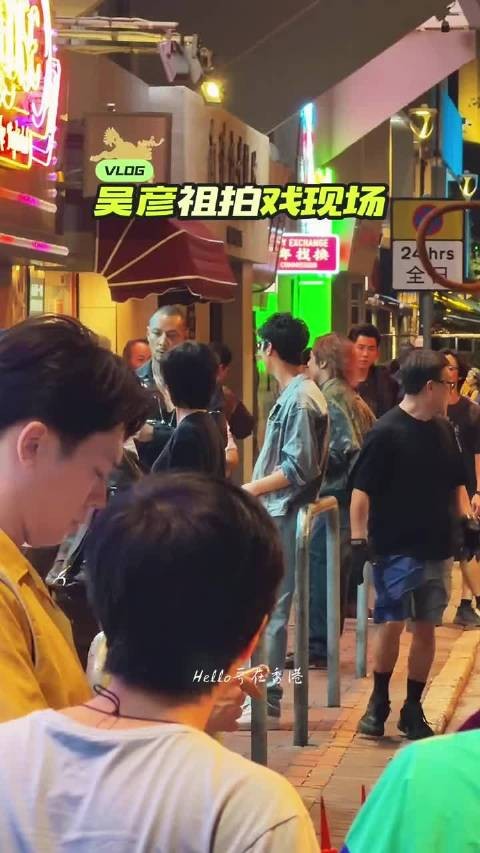 吴彦祖光头造型曝光骨相气场出众