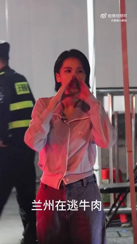舞台王者曾沛慈！每一次表演都全力以赴，燃炸全场