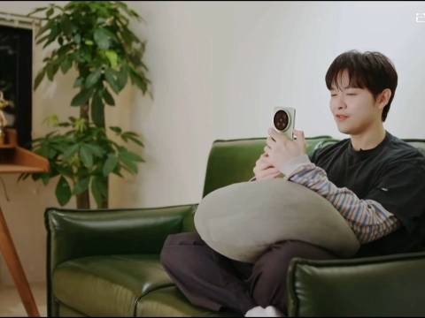 尤长靖在歌手给范丞丞打电话了,范丞丞说把自己排名借给尤长靖