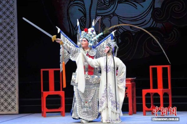 三部大戏轮番登场 广州粤剧院2026年流派经典剧目展演收官