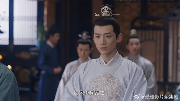 老六大病初愈 主上对老四失望,下一秒老六眼神真有戏