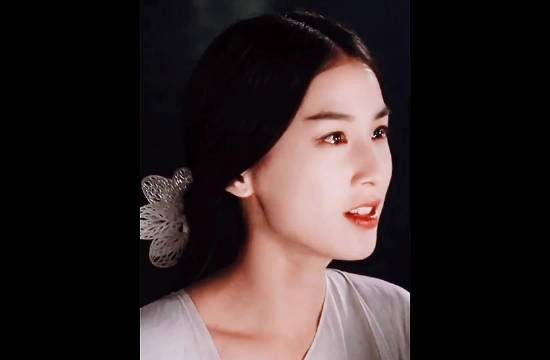 想娶黄圣依，想嫁萧蔷！ 如果全世界都指责你，那么萧蔷会蹲下拥抱你