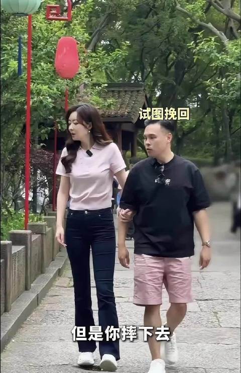 熊黛林方媛对比照引热议，解析郭富城择偶心理
