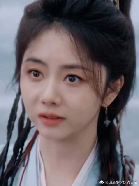 吃醋咬情敌！小叶子为了红烨的爱情操碎了心！