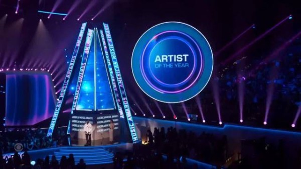 防弹少年团获2026 AMAs“年度艺人”奖项