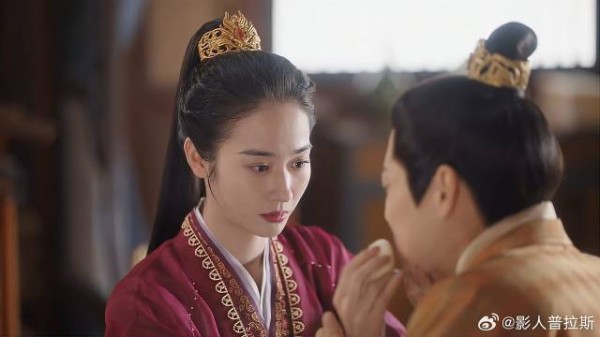 老十对上官婧不尊重 五少主霸气护妻，结果没打过！
