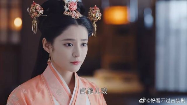 法师叱云柔狼狈为奸害未央，如今被抓，长乐生怕被供出