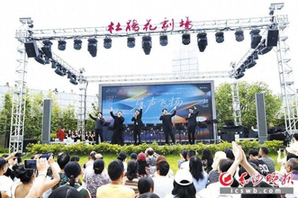 金曲连唱，谁的青春被撞到了腰｜快乐长沙 韵味星城