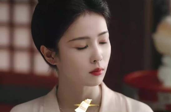谁看到这样毛茸茸为自己出气的老婆能不动心啊！