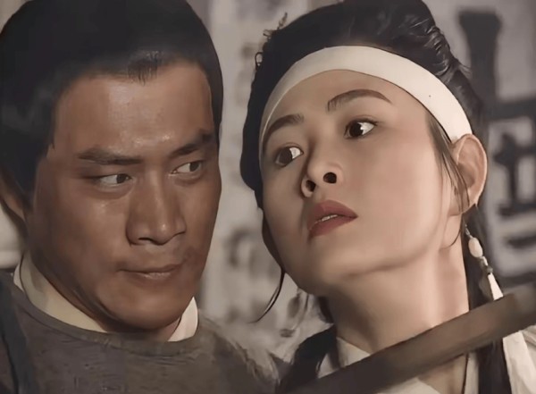 潘金莲喂武松喝那半杯残酒,有何深意?难怪有人说“少不读水浒”
