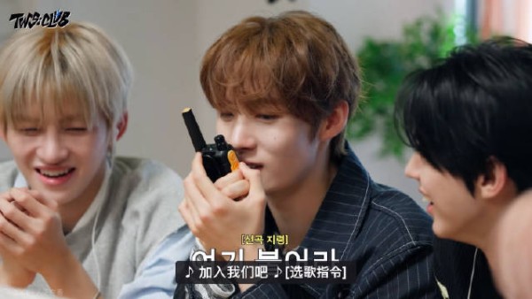 怎么就唱起来了ㅋㅋㅋ