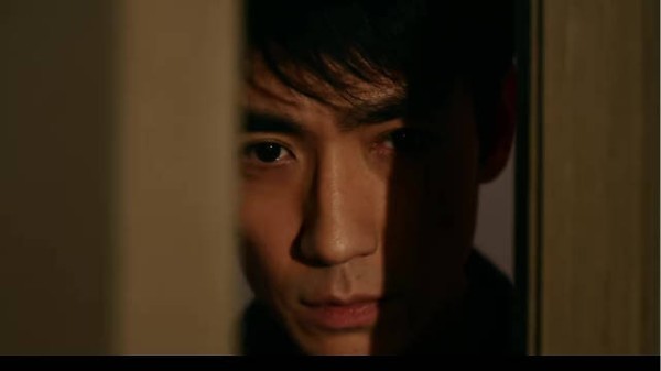 朱一龙这眼神戏绝了,你分得清他是守护者还是叛徒吗?