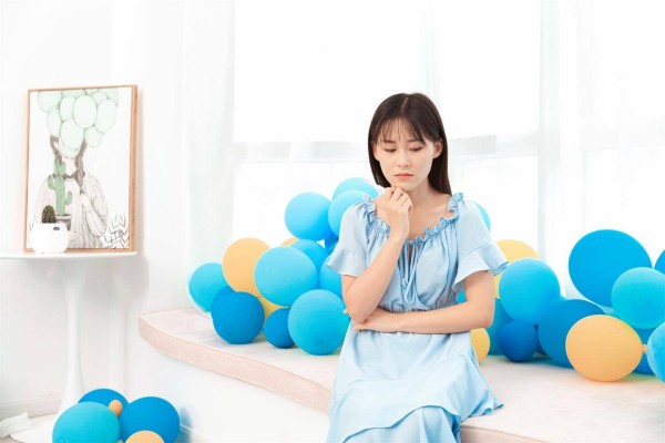 一个已婚女人要是由着你干这三件事，那就是在等你主动跨过那条线
