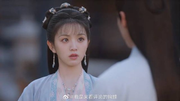 李薇给尹峥道歉，尹峥立马暖心安慰，李薇感动了！