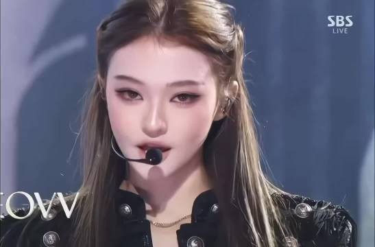 混血基因持续发力中 完全就是暮光之城贝拉之女….