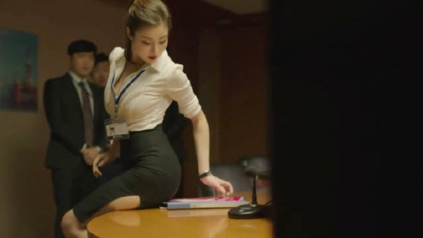 韩国为艺术献身的高颜值女星姜素拉!